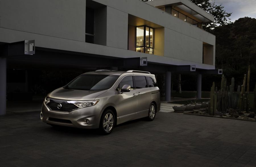  Nissan Quest 2011 года  (фото 26 из 32)